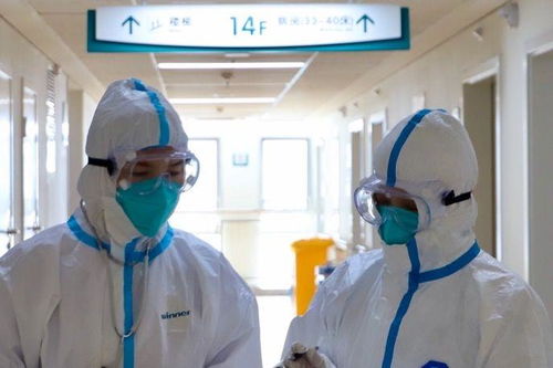 俠骨仁心 一位“不退縮，我先上”的俠女醫(yī)生與抗疫前線的防護(hù)戰(zhàn)